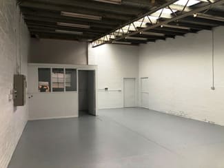 Factory, Warehouse & Industrial commercial property leased at Unit 8/310 Chesterville Road Moorabbin VIC 3189