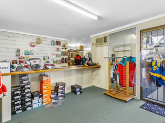 Showrooms / Bulky Goods commercial property leased at Unit C/238 Lion Creek Road Wandal QLD 4700 Showrooms / Bulky Goods commercial property leased at Unit C/238 Lion Creek Road Wandal QLD 4700