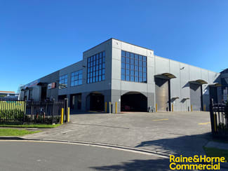 Showrooms / Bulky Goods commercial property leased at Prestons NSW 2170 Showrooms / Bulky Goods commercial property leased at Prestons NSW 2170