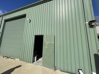 Factory, Warehouse & Industrial commercial property leased at Unit 1/156 Gilmore Road Queanbeyan NSW 2620