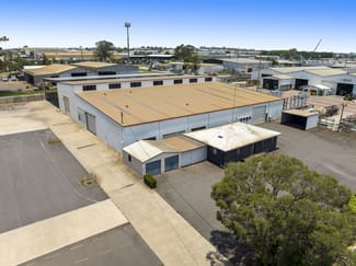 Factory, Warehouse & Industrial commercial property for sale at 446-454 Boundary Street Wilsonton QLD 4350 Factory, Warehouse & Industrial commercial property for sale at 446-454 Boundary Street Wilsonton QLD 4350