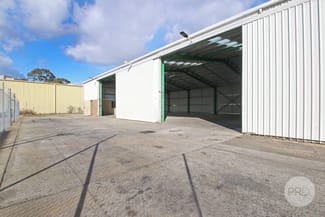 Factory, Warehouse & Industrial commercial property leased at 2/918 Metry Street North Albury NSW 2640