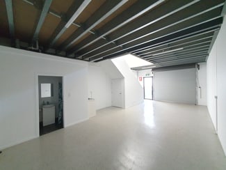 Factory, Warehouse & Industrial commercial property leased at Burleigh Heads QLD 4220
