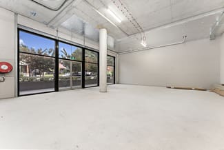 Shop & Retail commercial property leased at 4/83 Campbell Street Wollongong NSW 2500