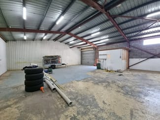 Factory, Warehouse & Industrial commercial property leased at 2A/350 Manns Road West Gosford NSW 2250