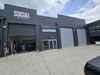 Showrooms / Bulky Goods commercial property leased at Burleigh Heads QLD 4220 Showrooms / Bulky Goods commercial property leased at Burleigh Heads QLD 4220