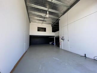 Showrooms / Bulky Goods commercial property leased at 14/38 Kendor Street Arundel QLD 4214 Showrooms / Bulky Goods commercial property leased at 14/38 Kendor Street Arundel QLD 4214