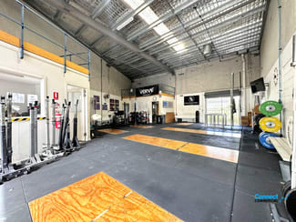 Factory, Warehouse & Industrial commercial property leased at 4/12 Township Drive Burleigh Heads QLD 4220
