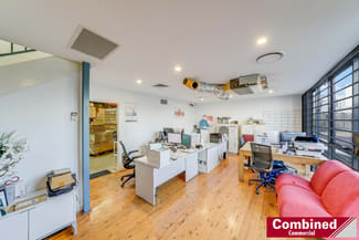 Showrooms / Bulky Goods commercial property leased at 1/17 Watsford Road Campbelltown NSW 2560 Showrooms / Bulky Goods commercial property leased at 1/17 Watsford Road Campbelltown NSW 2560