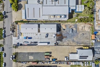 Factory, Warehouse & Industrial commercial property for lease at 11-13 Hempenstall Street Kawana QLD 4701