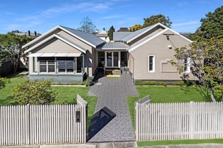 Offices commercial property leased at 67 Bulwer Maitland NSW 2320