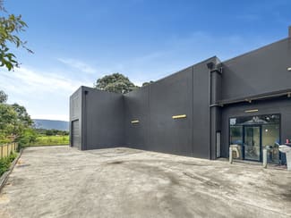 Factory, Warehouse & Industrial commercial property leased at 2/9 Hamilton Street Dapto NSW 2530