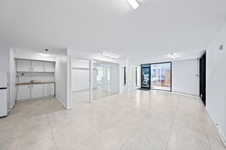 Showrooms / Bulky Goods commercial property leased at 4/1645 Ipswich Road Rocklea QLD 4106 Showrooms / Bulky Goods commercial property leased at 4/1645 Ipswich Road Rocklea QLD 4106