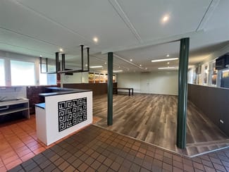 Shop & Retail commercial property leased at 5 Golf Links Road Frankston VIC 3199