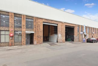 Showrooms / Bulky Goods commercial property leased at Unit 25/76 Hume Highway Lansvale NSW 2166