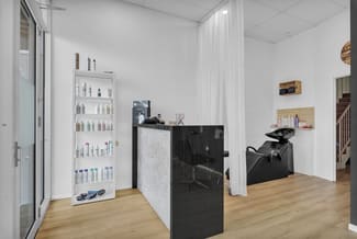 Shop & Retail commercial property for lease at 4/80 Lower Gay Terrace Caloundra QLD 4551