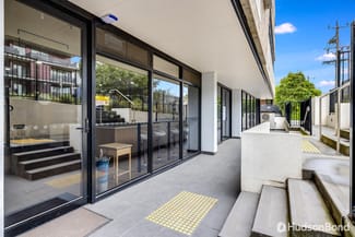 Medical / Consulting commercial property sold at 1/21 Queen Street Blackburn VIC 3130