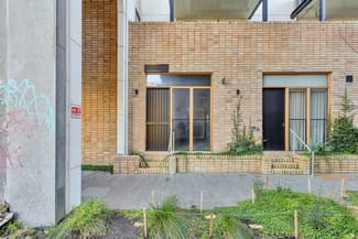 Shop & Retail commercial property sold at 6/216 Albion Street Brunswick VIC 3056
