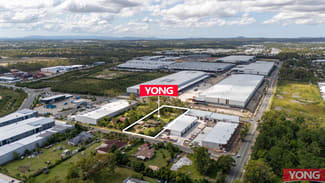 Showrooms / Bulky Goods commercial property sold at 13 Belvedere Dr Park Ridge QLD 4125