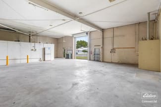 Factory, Warehouse & Industrial commercial property sold at Shed 2/33 Charles Street Berserker QLD 4701