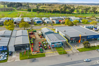 Showrooms / Bulky Goods commercial property for lease at 914 Latrobe Street Delacombe VIC 3356