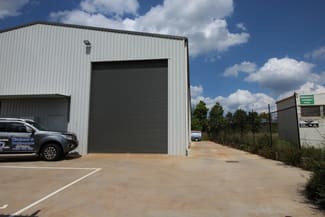 Factory, Warehouse & Industrial commercial property leased at Shed 3/19 Croft Crescent Harristown QLD 4350