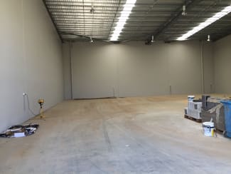 Showrooms / Bulky Goods commercial property leased at 2/48-50 Dunn Road Smeaton Grange NSW 2567