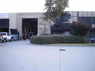 Factory, Warehouse & Industrial commercial property leased at 2/2 Railway Avenue Oakleigh VIC 3166