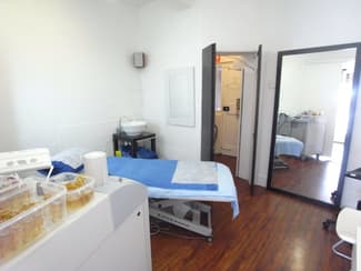 Showrooms / Bulky Goods commercial property leased at 2/1-3 Edgecliff Road Woollahra NSW 2025 Showrooms / Bulky Goods commercial property leased at 2/1-3 Edgecliff Road Woollahra NSW 2025
