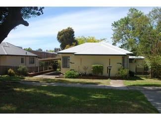 Offices commercial property leased at 76 Bridge Road Nowra NSW 2541