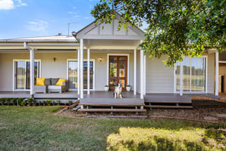 Rural / Farming commercial property sold at 1467 Middle Road Peak Crossing QLD 4306 Rural / Farming commercial property sold at 1467 Middle Road Peak Crossing QLD 4306