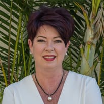 Jennifer Hobbs