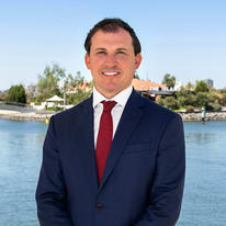 Luke Pavlos