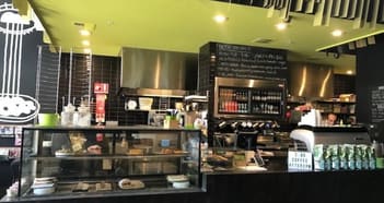 Food, Beverage & Hospitality Business in Docklands