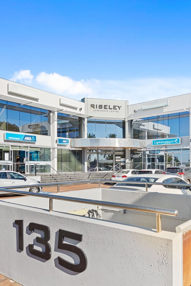 135 Riseley Street Booragoon WA 6154