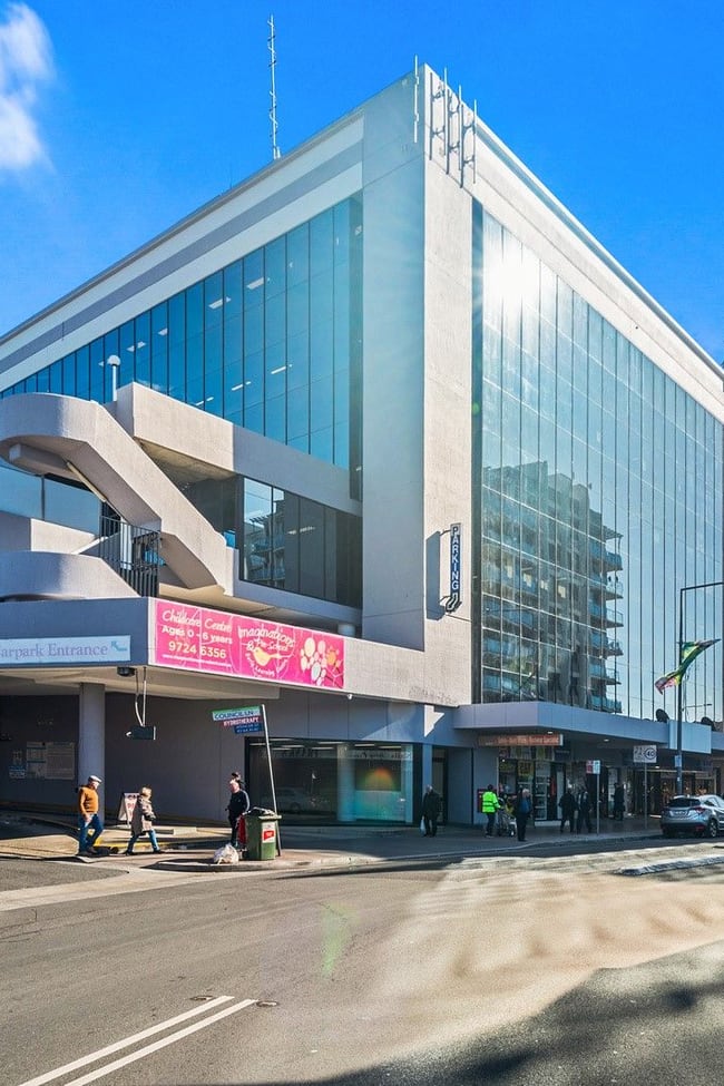 25 Smart Street Fairfield NSW 2165