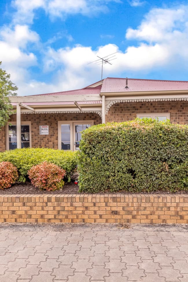 12 Adelaide Road Gawler South SA 5118 12 Adelaide Road Gawler South SA 5118