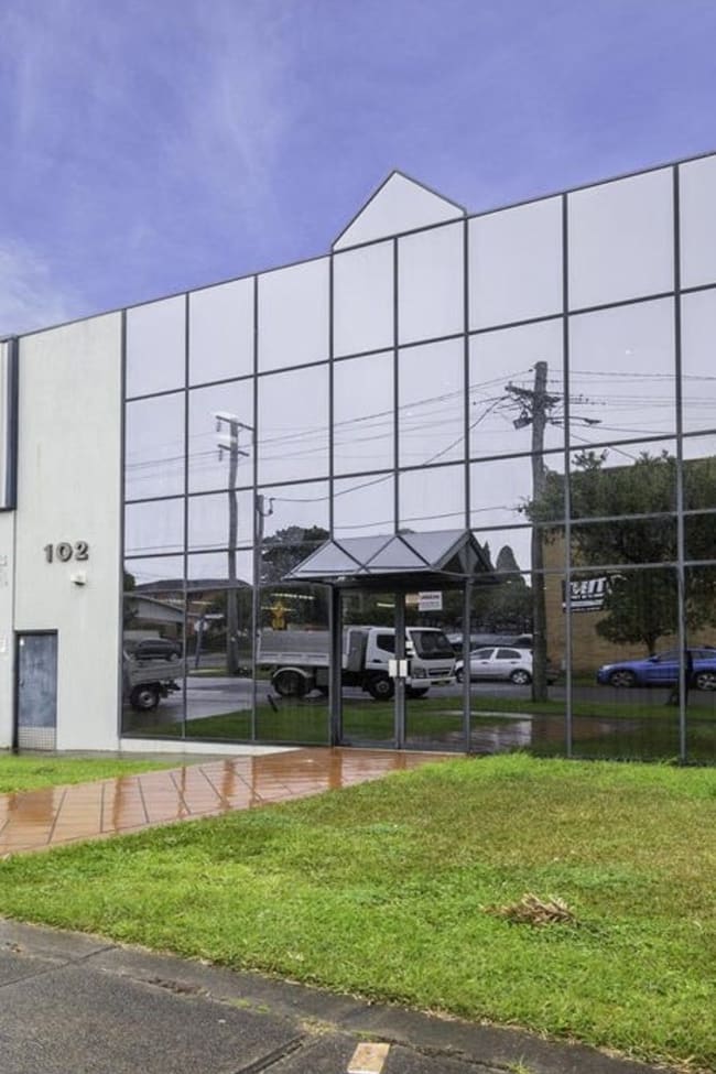 102 Benaroon Road Lakemba NSW 2195