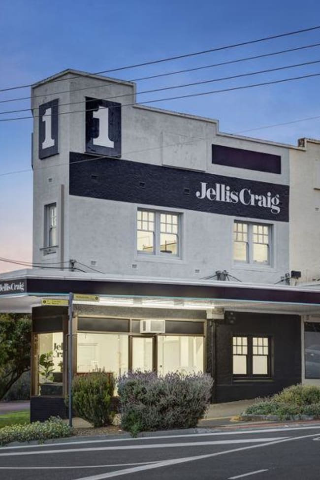 1 Woodland Street Essendon VIC 3040