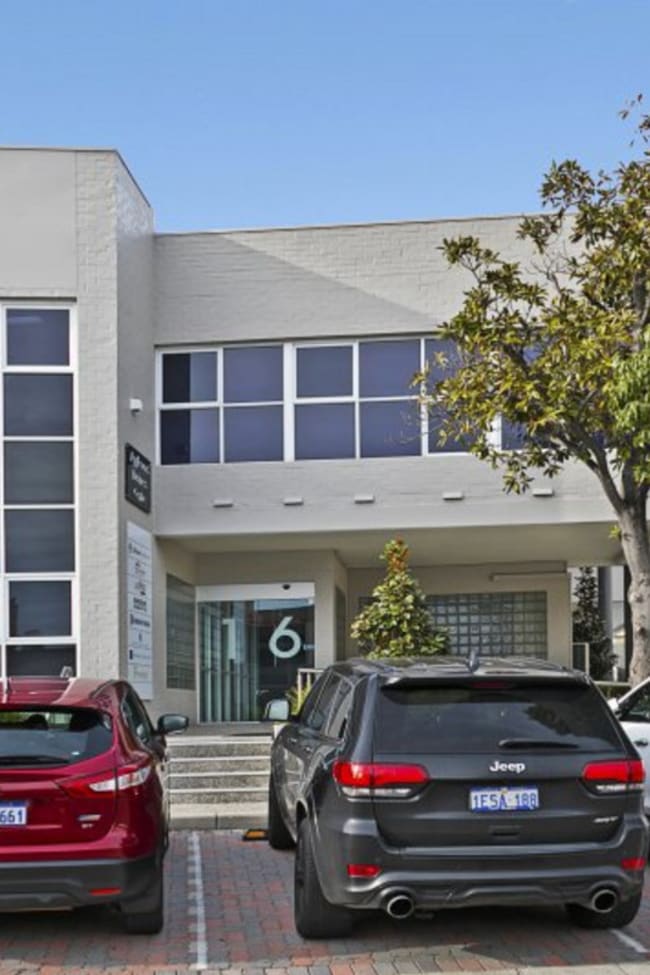 16 Kearns Crescent Ardross WA 6153
