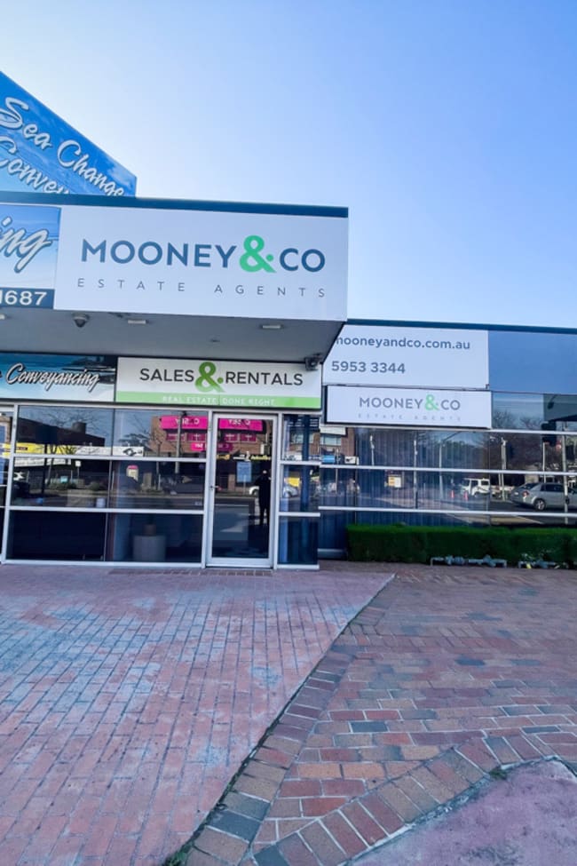 2/1 Bakewell Street Cranbourne VIC 3977