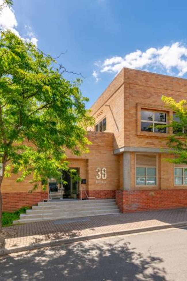 38 Thesiger Court Deakin ACT 2600