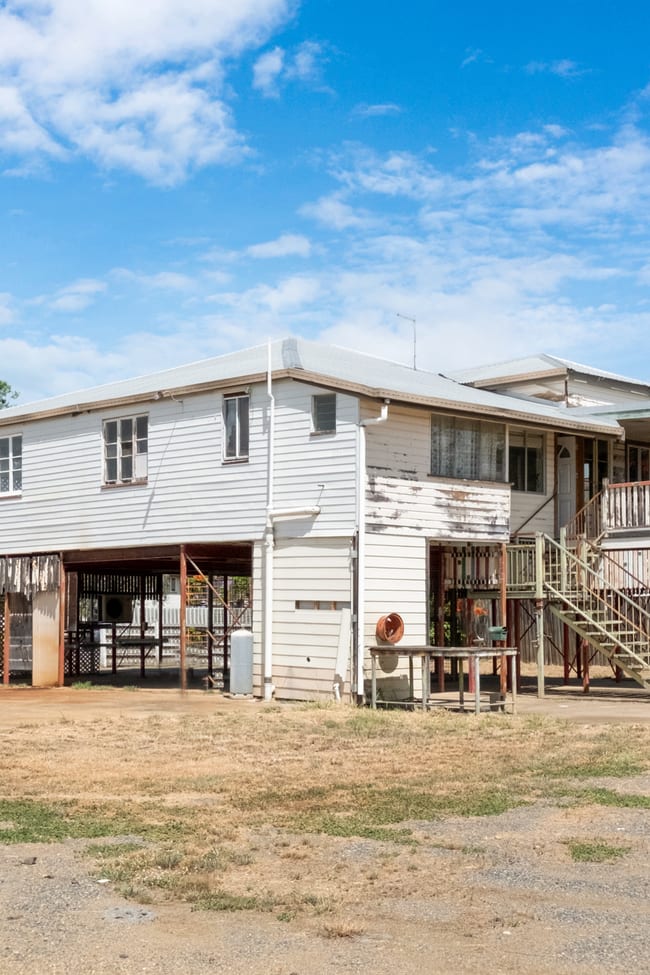320-326 GEORGE STREET Depot Hill QLD 4700
