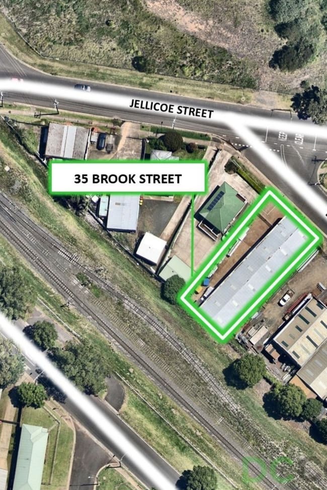 35 Brook Street North Toowoomba QLD 4350