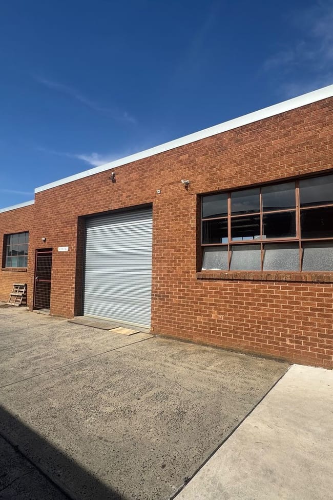 2/51 Henderson Road Clayton VIC 3168