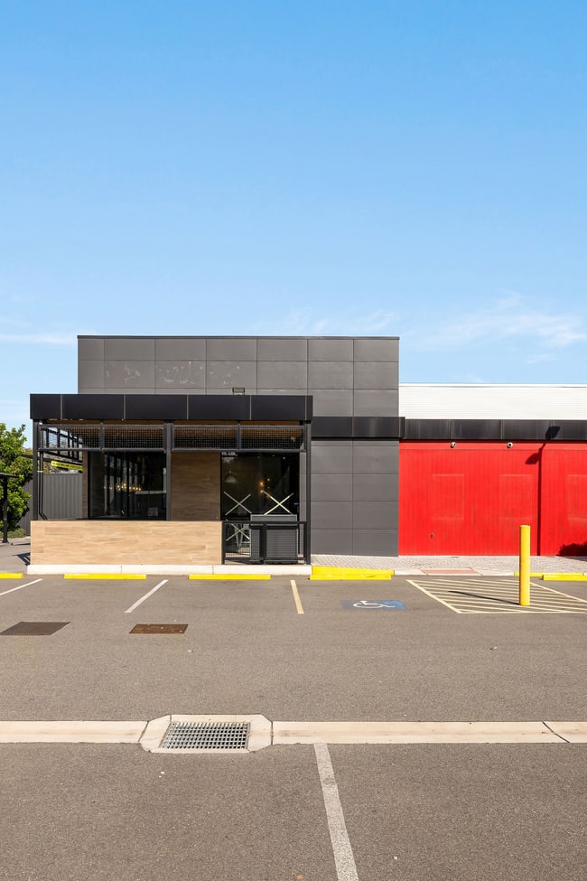 Whole property/228 Hampstead Road Clearview SA 5085