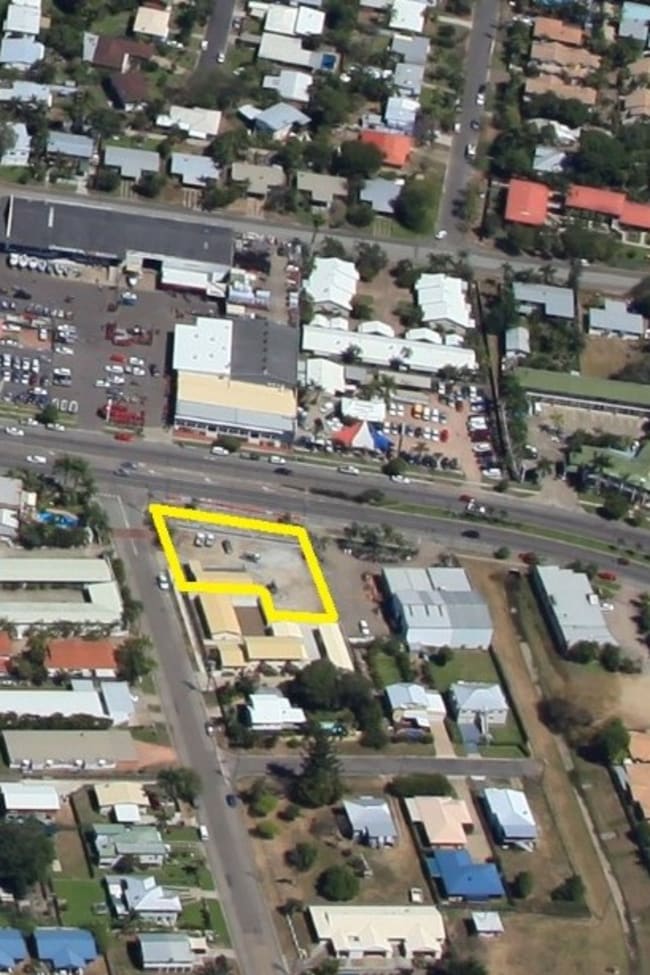 32-34 Bowen Road Hermit Park QLD 4812