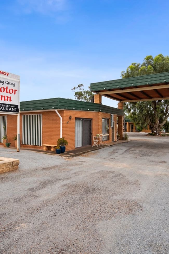 25 Berrembed Street Grong Grong NSW 2652