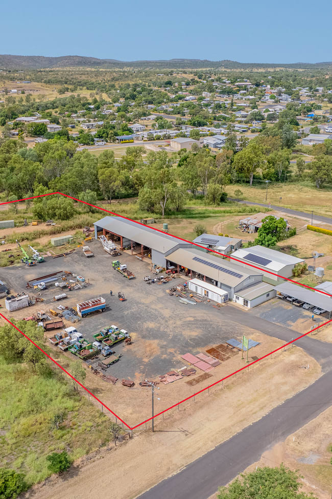 Business and Freehold/88 Quarry St Springsure QLD 4722 Business and Freehold/88 Quarry St Springsure QLD 4722