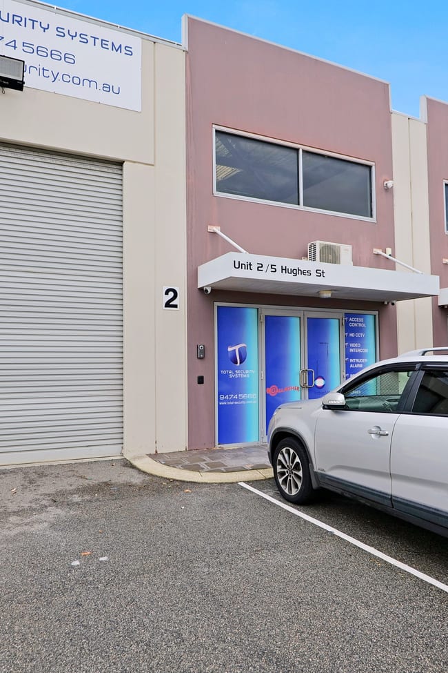 2/5 Hughes Street Canning Vale WA 6155